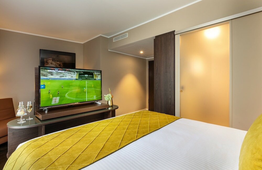 Фото Leonardo Hotel Dortmund