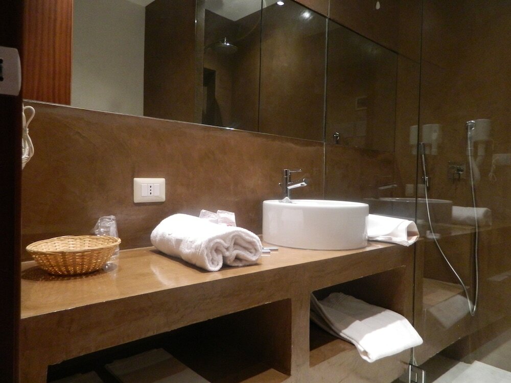 Фото Garden Hotel