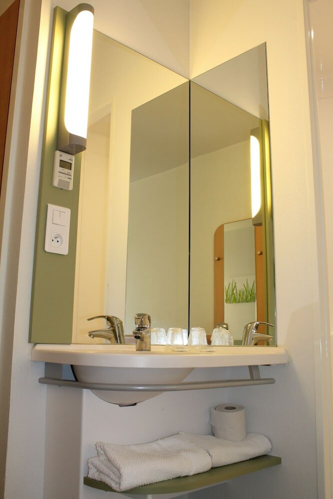 Фото First Inn Hotel