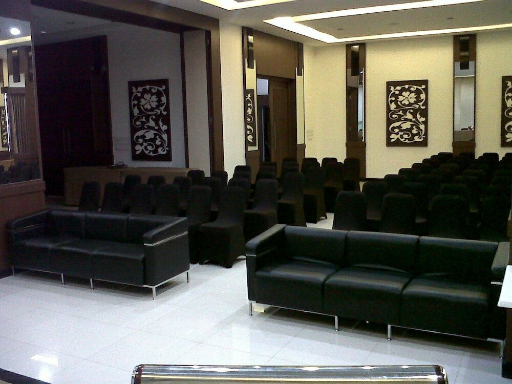 Фото City View Sorong