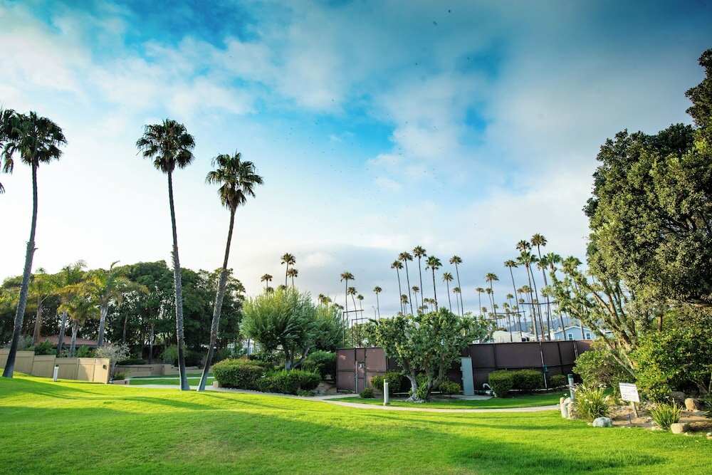 Фото Four Points by Sheraton Ventura Harbor Resort