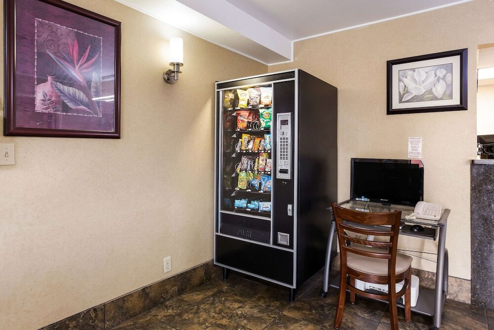 Фото Quality Inn Airport