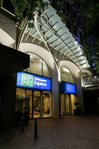 Гостиница Holiday Inn Express Cape Town City Centre