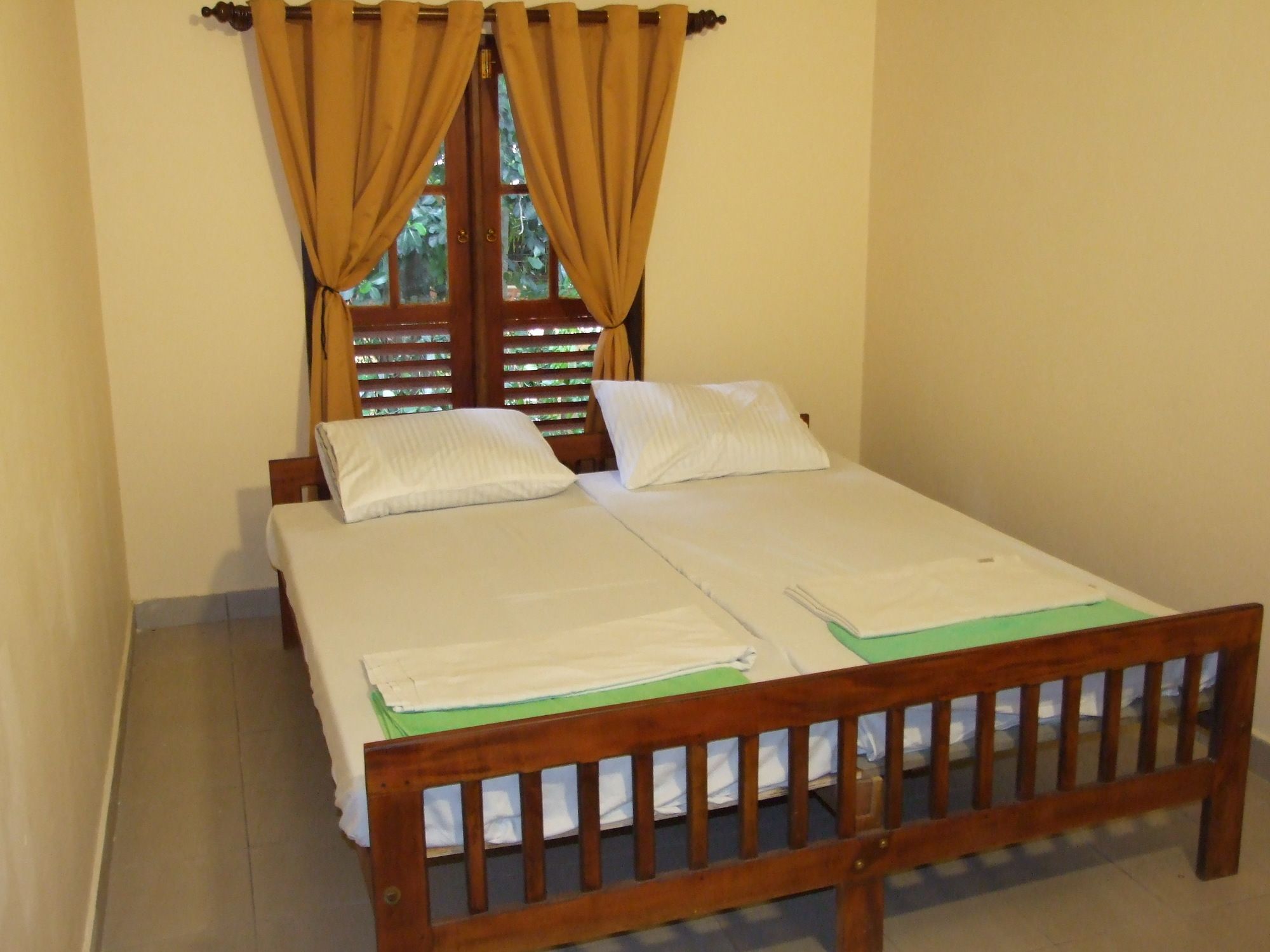 Фото Central City Hostel