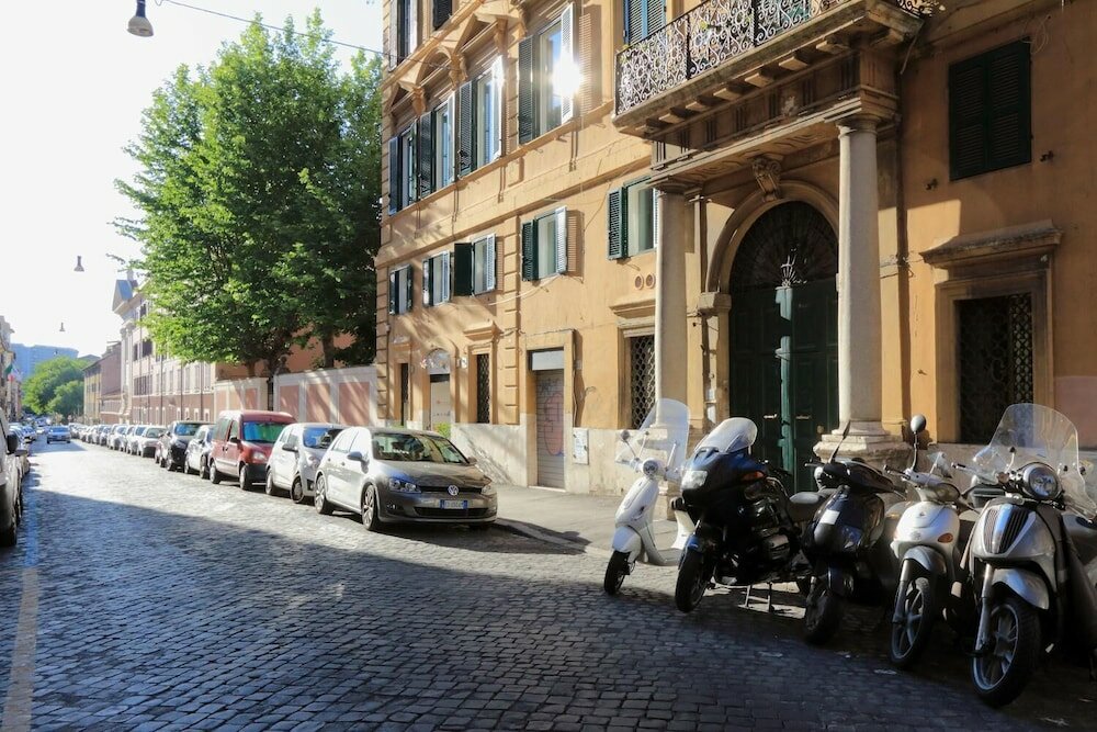 Фото Design Flat for 4 near Colosseum