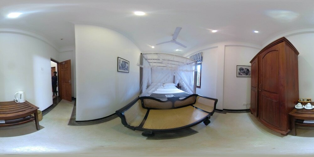 Фото Sea World Boutique Hotel