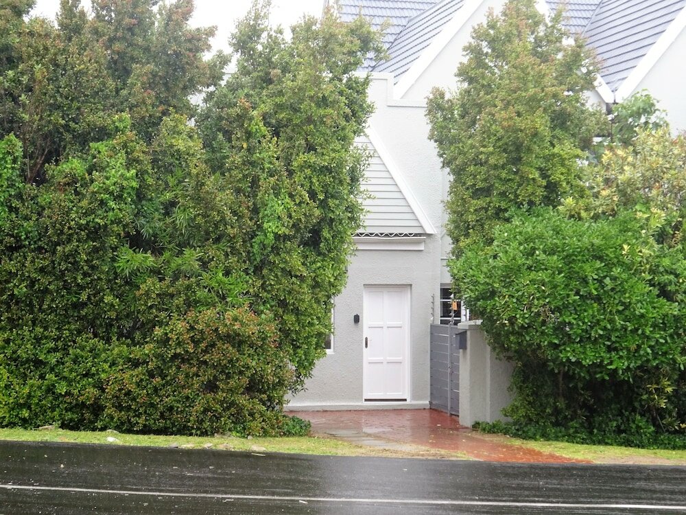 Фото Walker Bay Manor