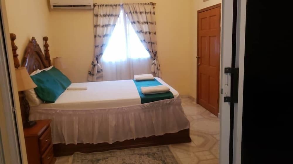 Фото PC Entreprises Guest House