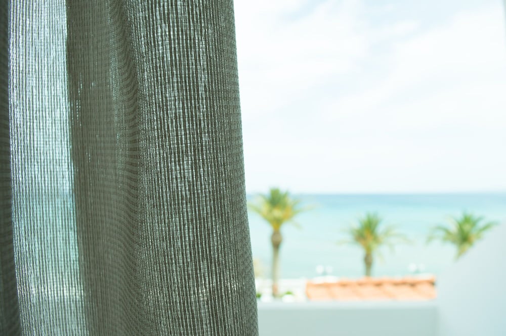 Фото Paradise Beach Hotel