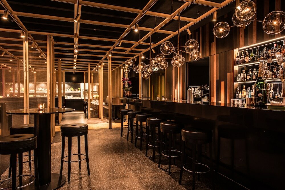 Фото Empire Riverside Hotel