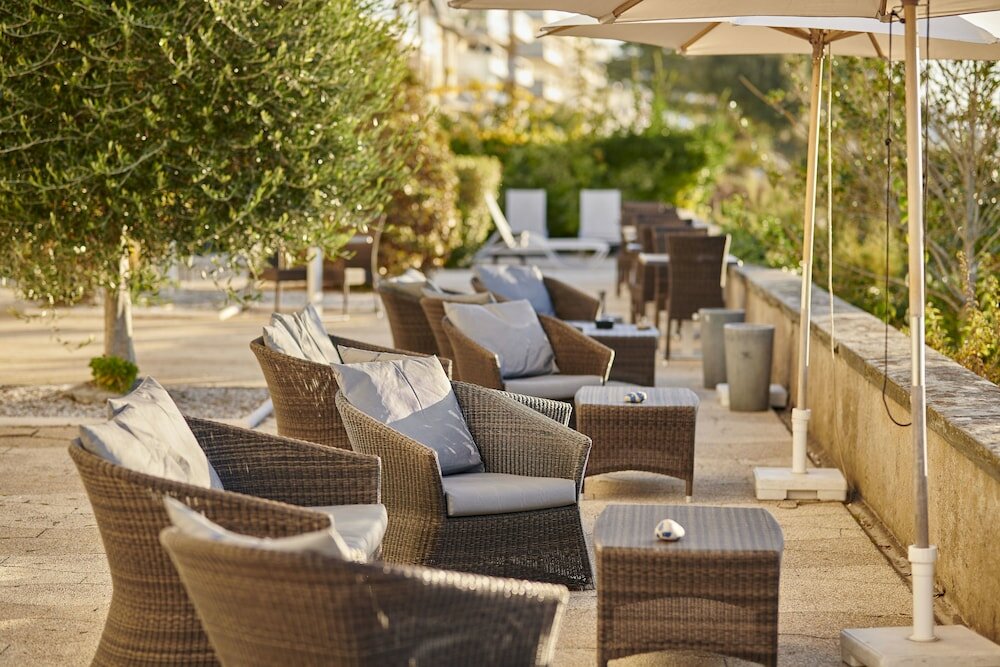 Фото Hôtel Vacances Bleues Villa Caroline