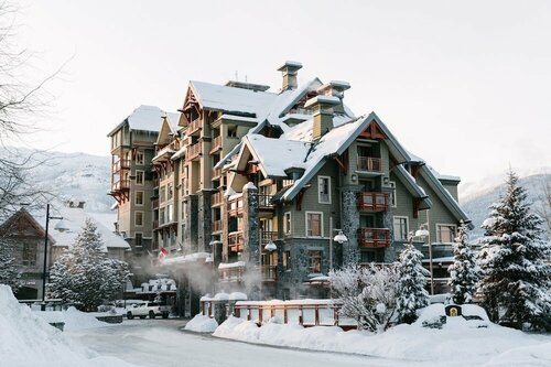 Внешний вид отеля Pan Pacific Whistler Village Centre в Муниципалитете курорте Уистлере, фото 4