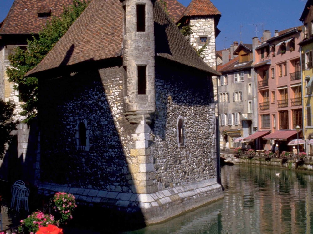 Фото Ibis Annecy Centre Vieille Ville