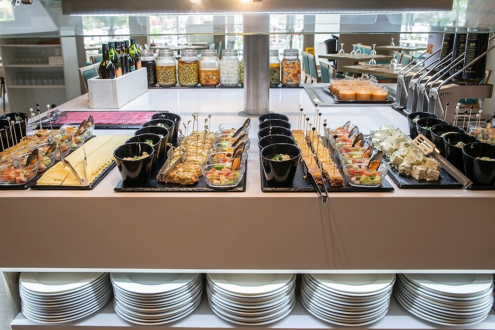 Фото Hotel Roquetas El Palmeral by Pierre & Vacances