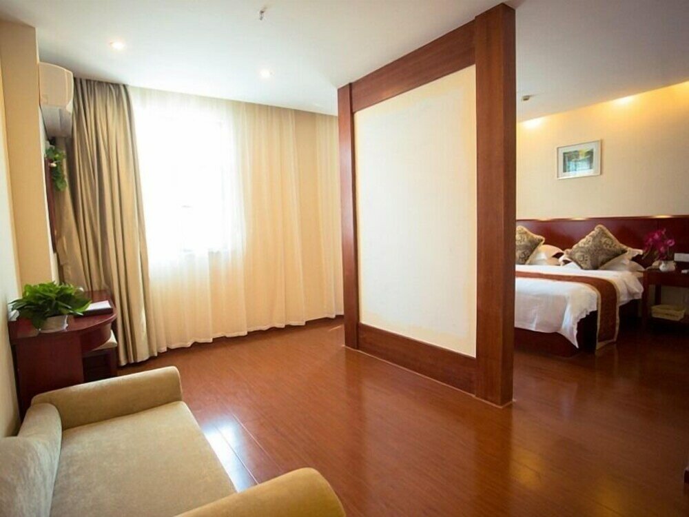 Фото GreenTree Inn SuZhou International Film City South JinShan Road Express Hotel