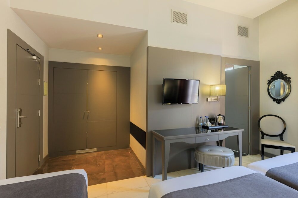 Фото Hotel Ciutadella Barcelona