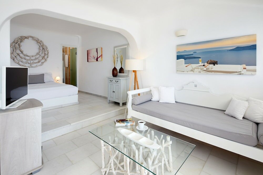 Фото Iliovasilema Hotel & Suites