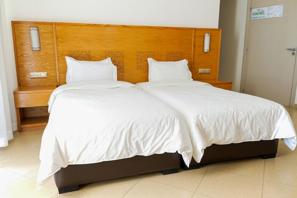 Фото Hotel El Djenina