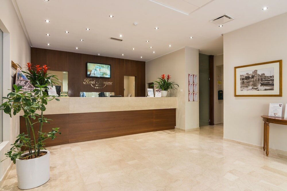 Фото Hotel Sirmione e Promessi Sposi