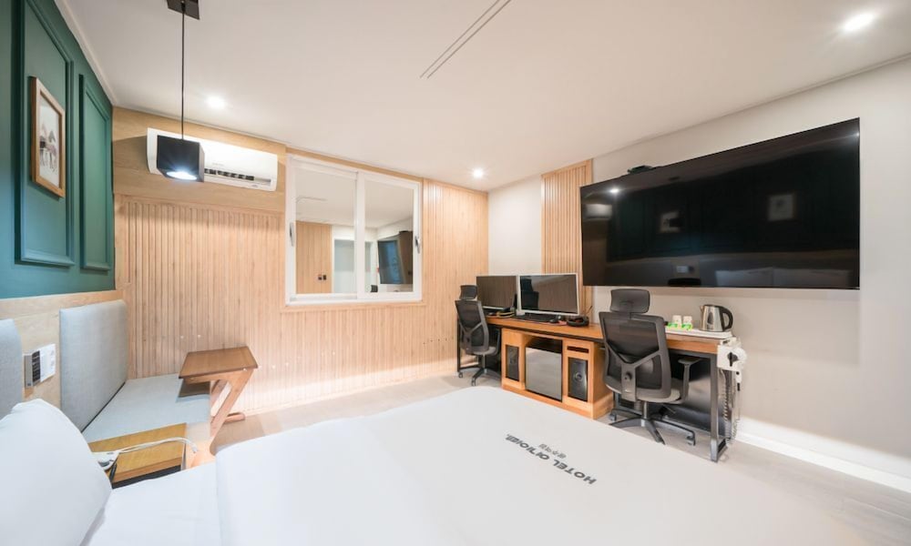 Фото Hotel Yeogiuhtte Gwangju Station