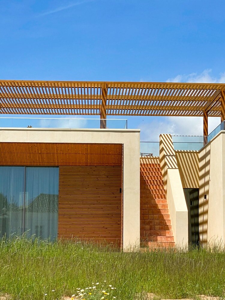 Фото White Shell Beach Villas