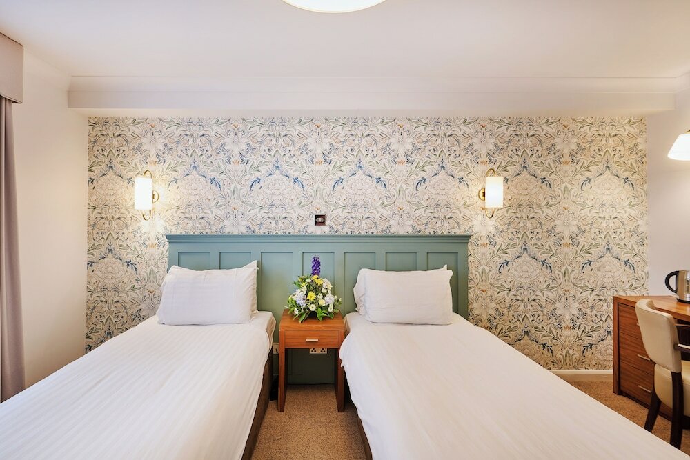 Фото Milford Hall Hotel & SPA