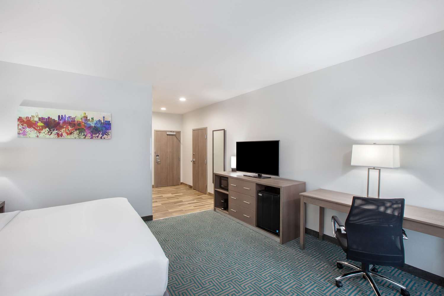 Фото La Quinta Inn & Suites by Wyndham Dallas Duncanville