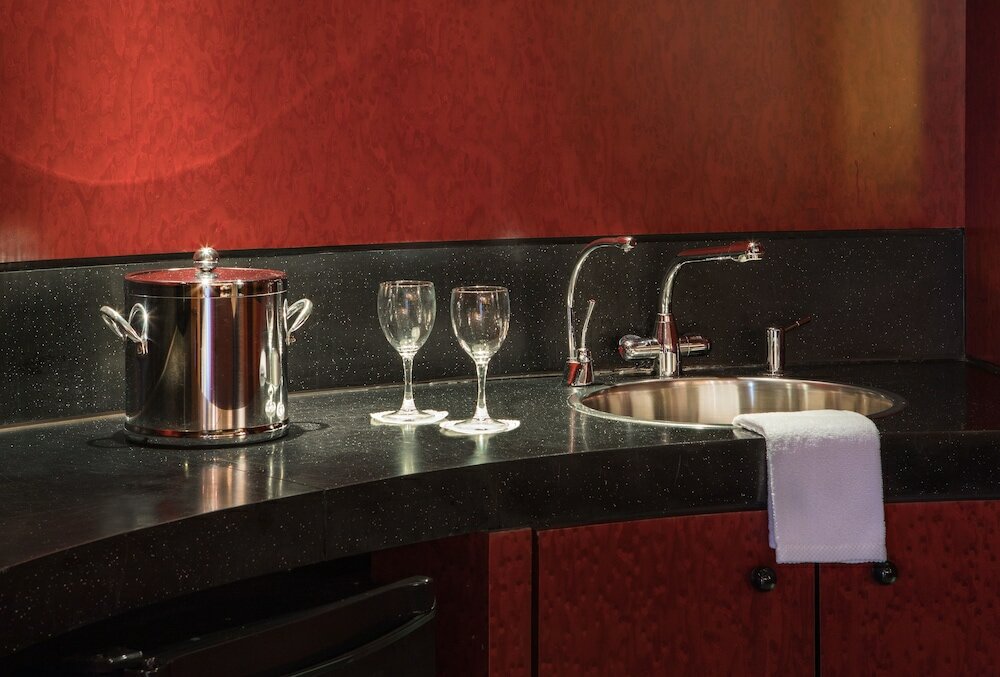 Фото Pier 5 Hotel Baltimore, Curio Collection by Hilton