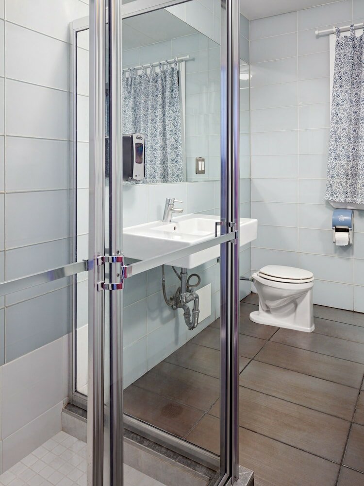 Фото Central Park West Hostel