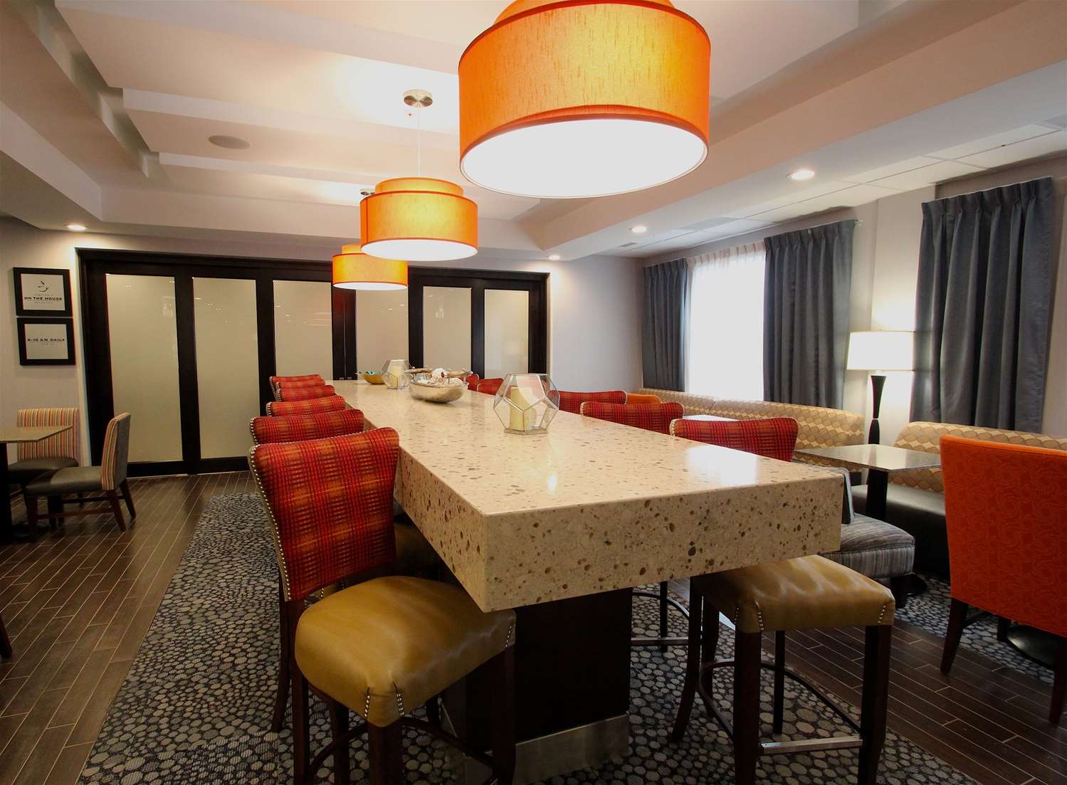 Фото Hampton Inn Suffolk