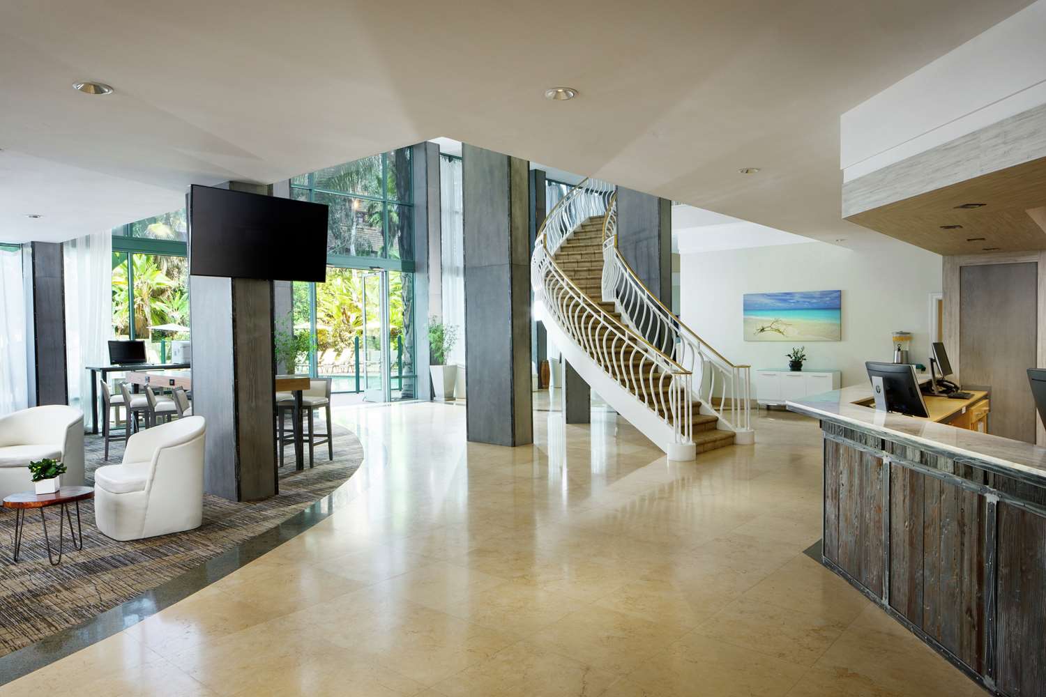 Фото Doubletree by Hilton Hotel Circle