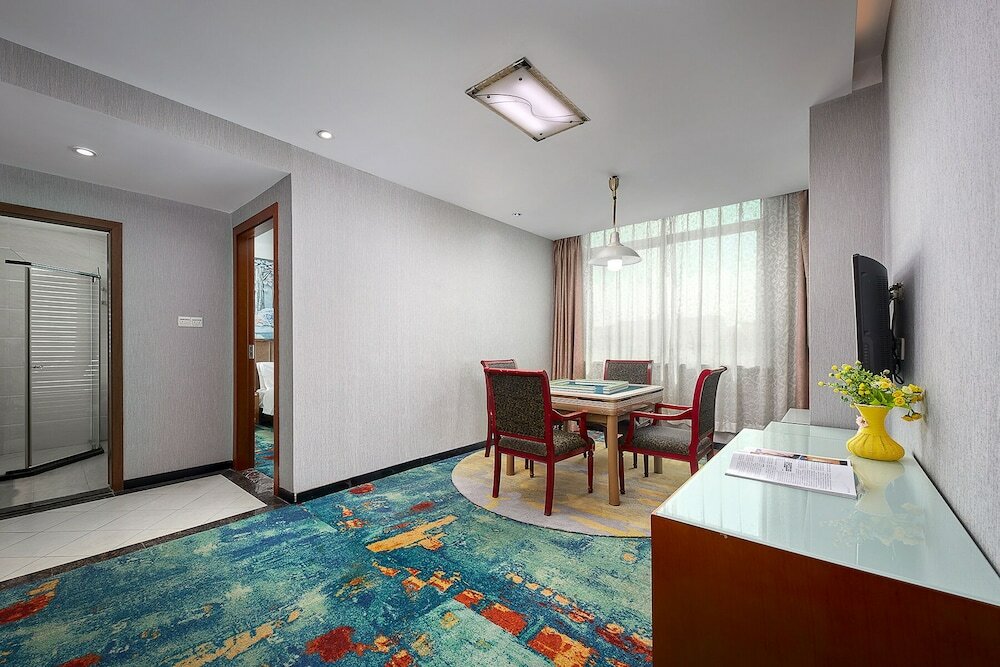 Фото Kaiserdom Hotel