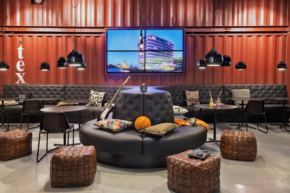 Фото Moxy Amsterdam Houthavens