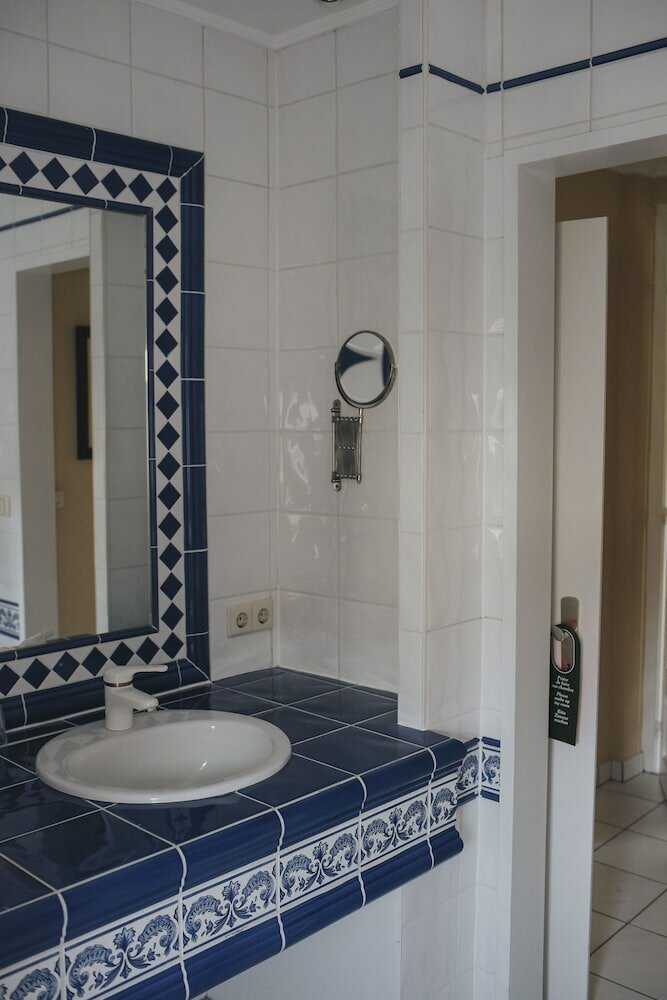 Фото Hôtel Le Châtelet