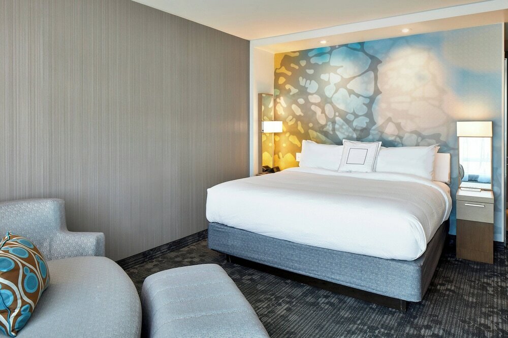 Фото Courtyard by Marriott Baltimore Downtown/McHenry Row