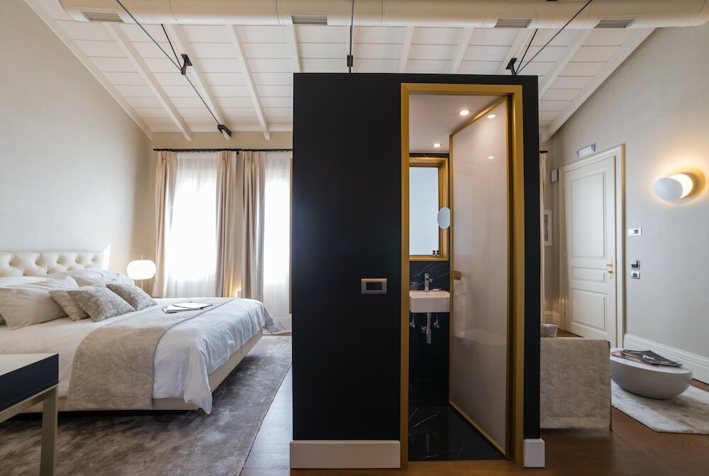 Фото Castellano Hotel & Suites