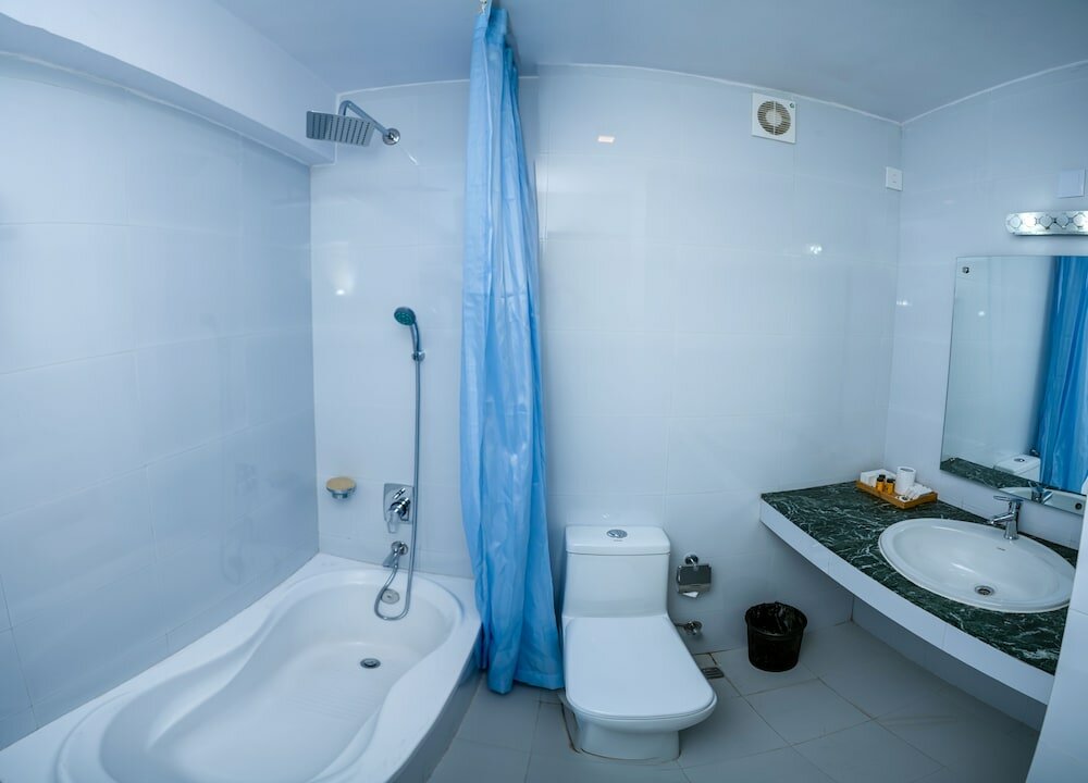 Фото Kathmandu Business Hotel