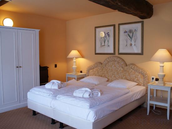 Фото Fletcher Hotel-Restaurant Kasteel Erenstein