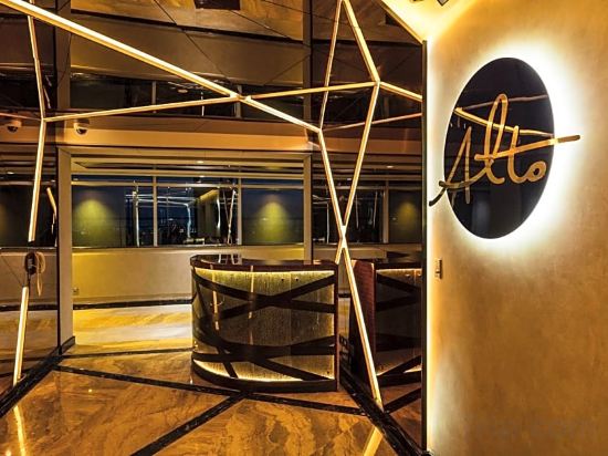 Фото Downtown Rotana