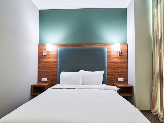 Фото Green Tower Hotel