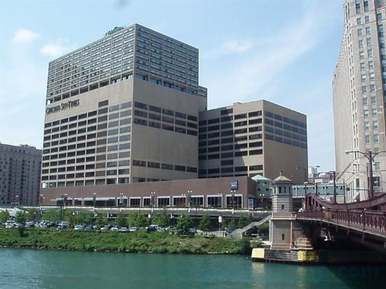 Фото Holiday Inn Chicago Dwtn Wolf Point, an Ihg Hotel