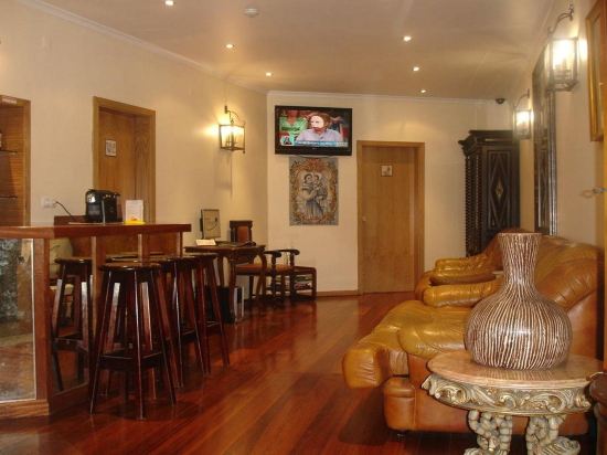 Фото Grande Pensão Alcobia