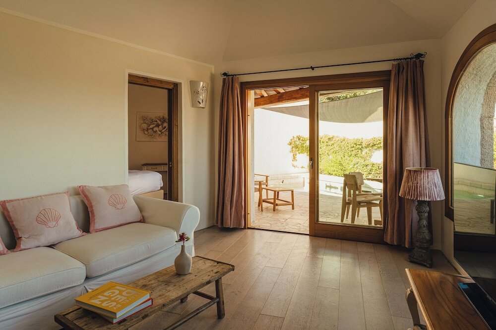 Фото Aethos Sardinia