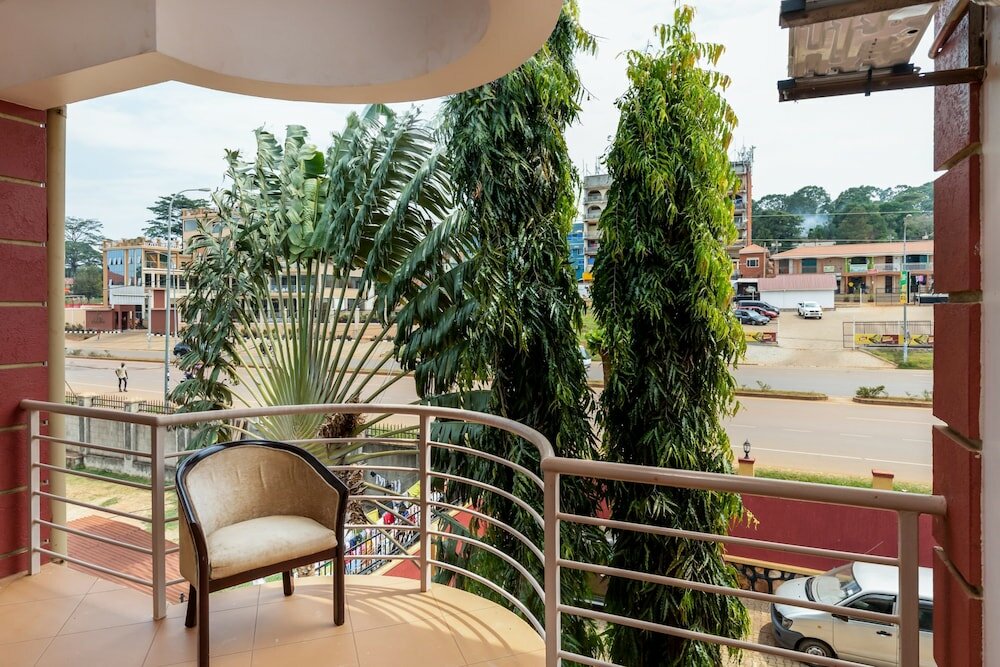 Фото Entebbe Travelle'rs Inn