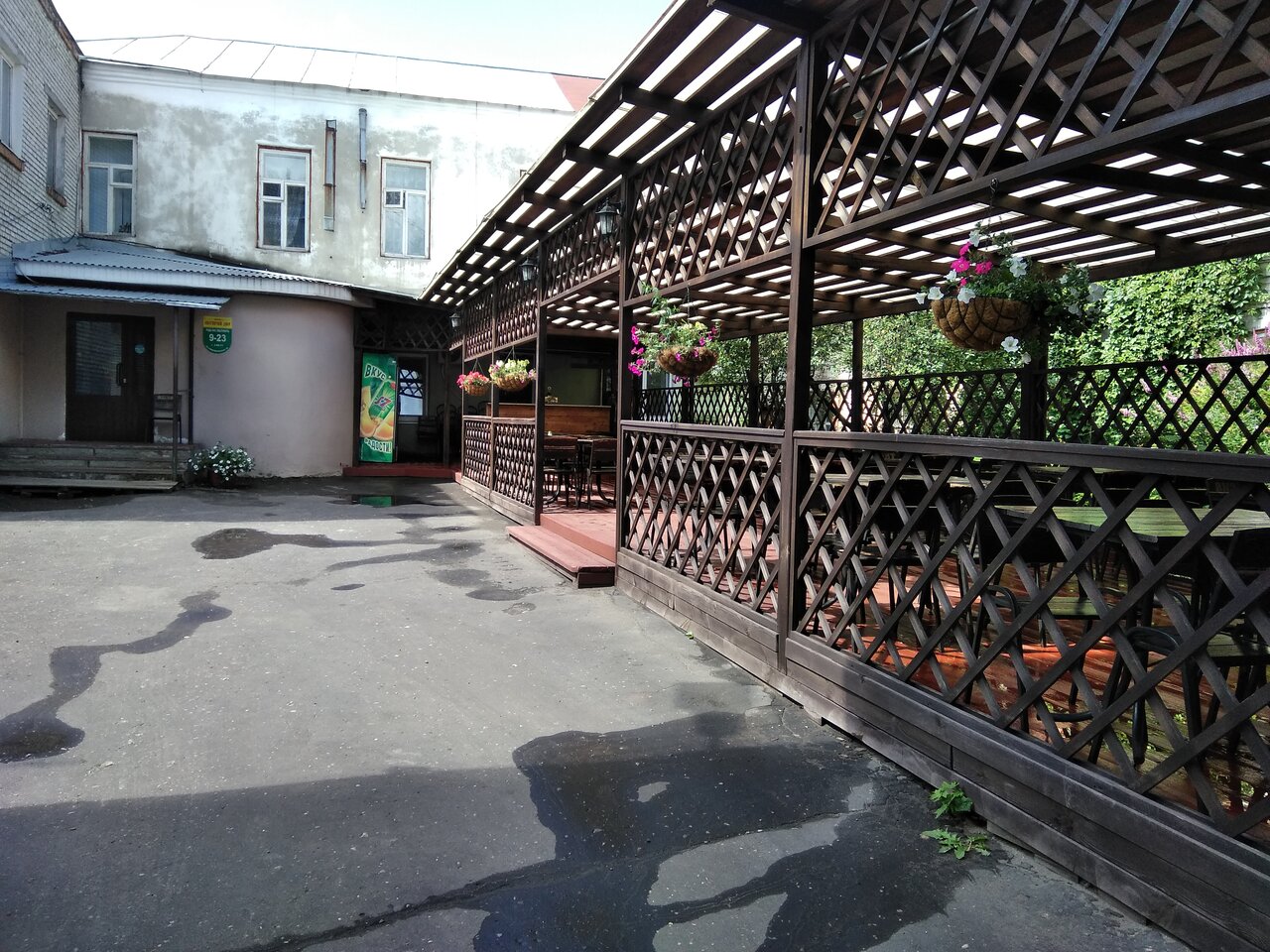 Кафе охотничий дворик комсомольская ул 53 фото Photo: Охотничий дворик, cafe, Kuznetsk, Komsomolskaya ulitsa, 53 - Yandex Maps