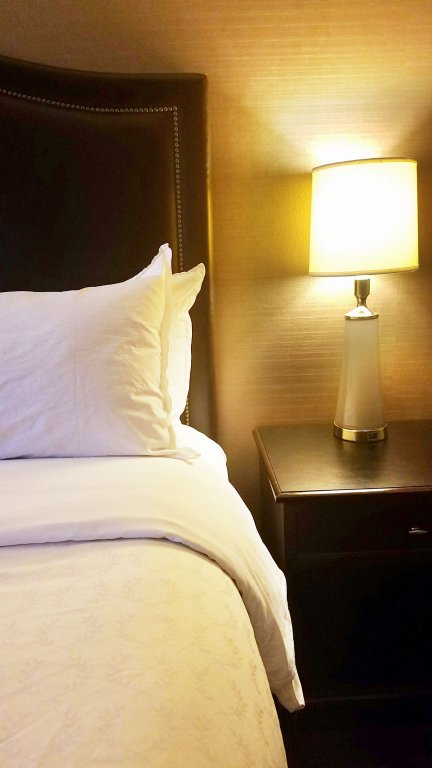 Фото Sheraton Cerritos Hotel