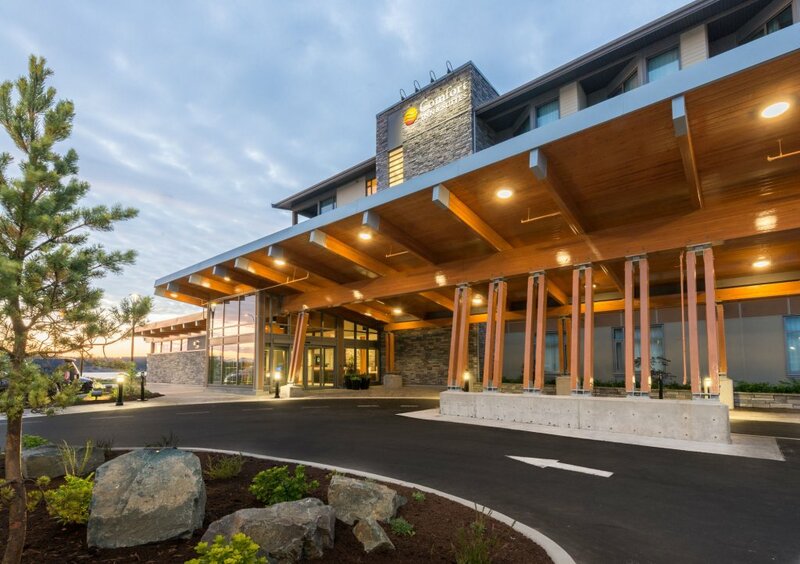 Гостиница Comfort Inn & Suites в Кэмпбелл-Ривер