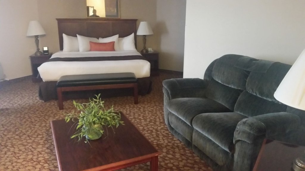 Фото Best Western Plus Mill Creek Inn