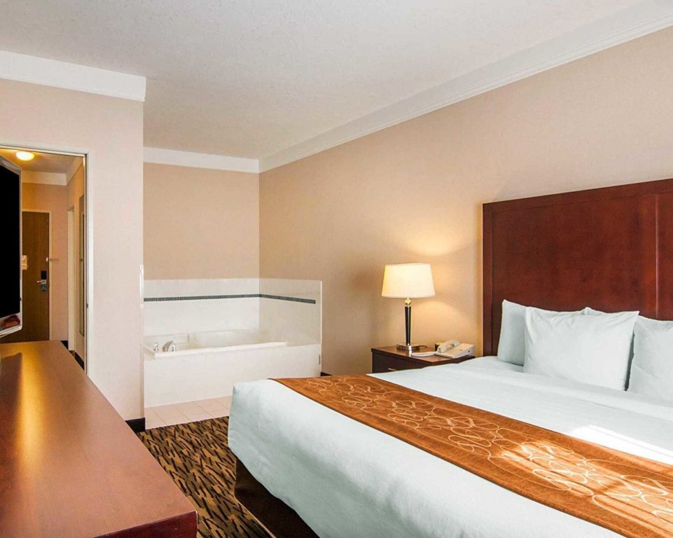 Фото Comfort Suites Salem