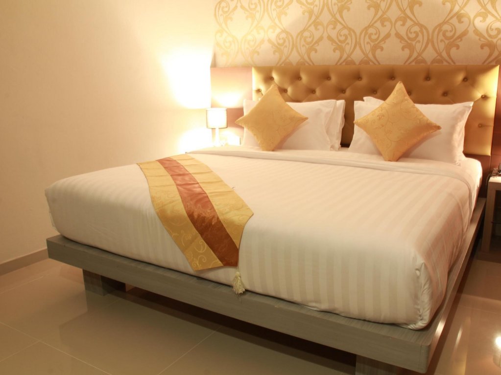 Фото Hemingways Silk Hotel